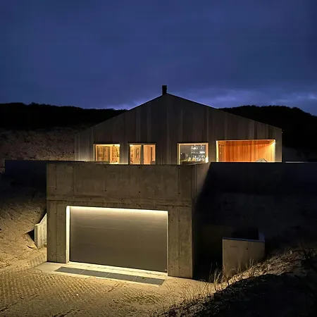 Architect-designed House In The First Row Of Dunes Дом отдыха *